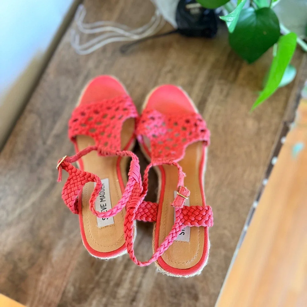 Steve Madden Manngo Wedge Sandal Womens 8 Coral Red Macrame Espadrille Boho Heel